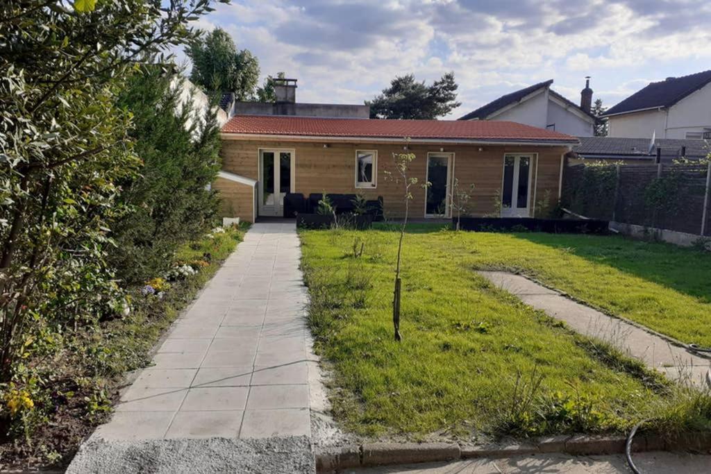 Appartamento L'Escapade Parisienne Aulnay-sous-Bois Esterno foto