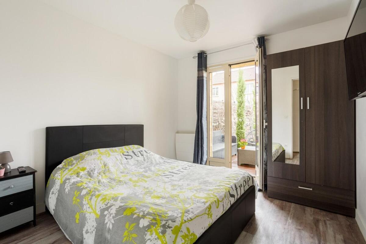 Appartamento L'Escapade Parisienne Aulnay-sous-Bois Esterno foto